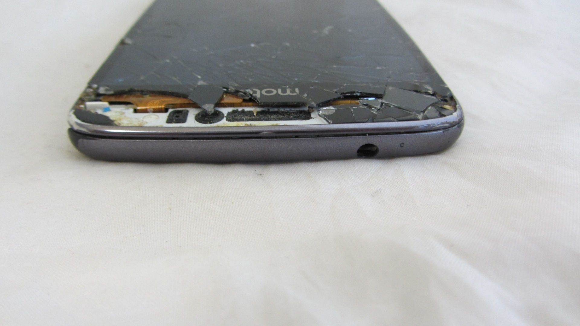 Motorola Moto E Plus    (XT1771) Grey - фото фото фото 1