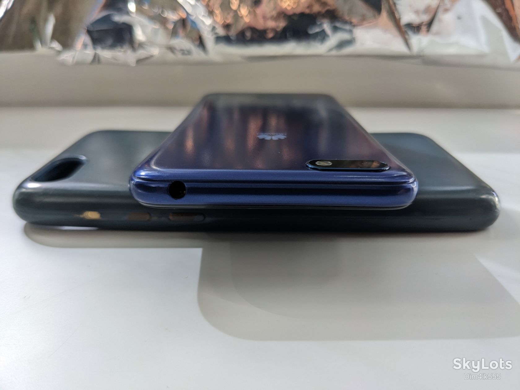 Смартфон Huawei Y5 2018 + фирменный чехол - фото фото фото 5