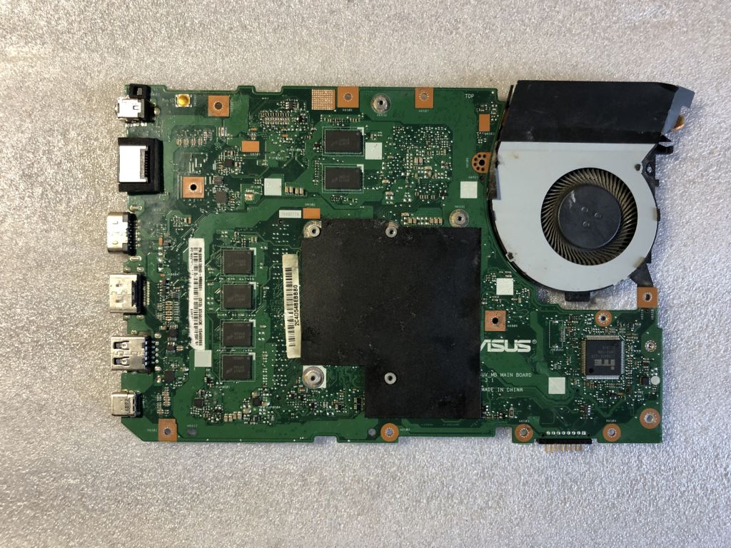 ноутбук asus X556  R556 на частини залитий - фото фото фото 2