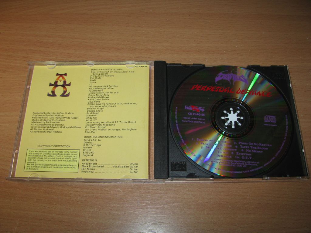 DETRITUS - Perpetual Defiance  (1990 Under One Flag 1st press,UK) - фото фото фото 1