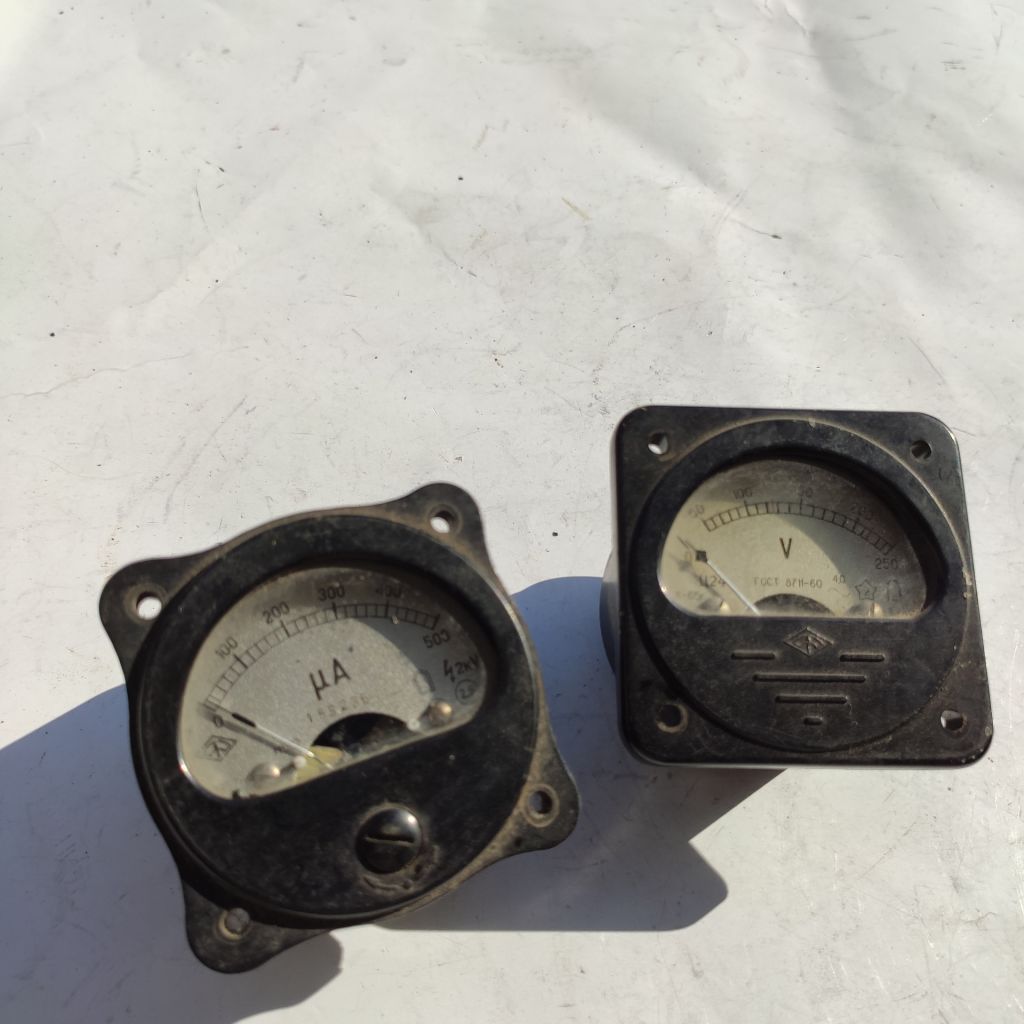 * Вольтметр 0-250 , - Миллиамперметр 0-500 ссср - фото фото фото 0