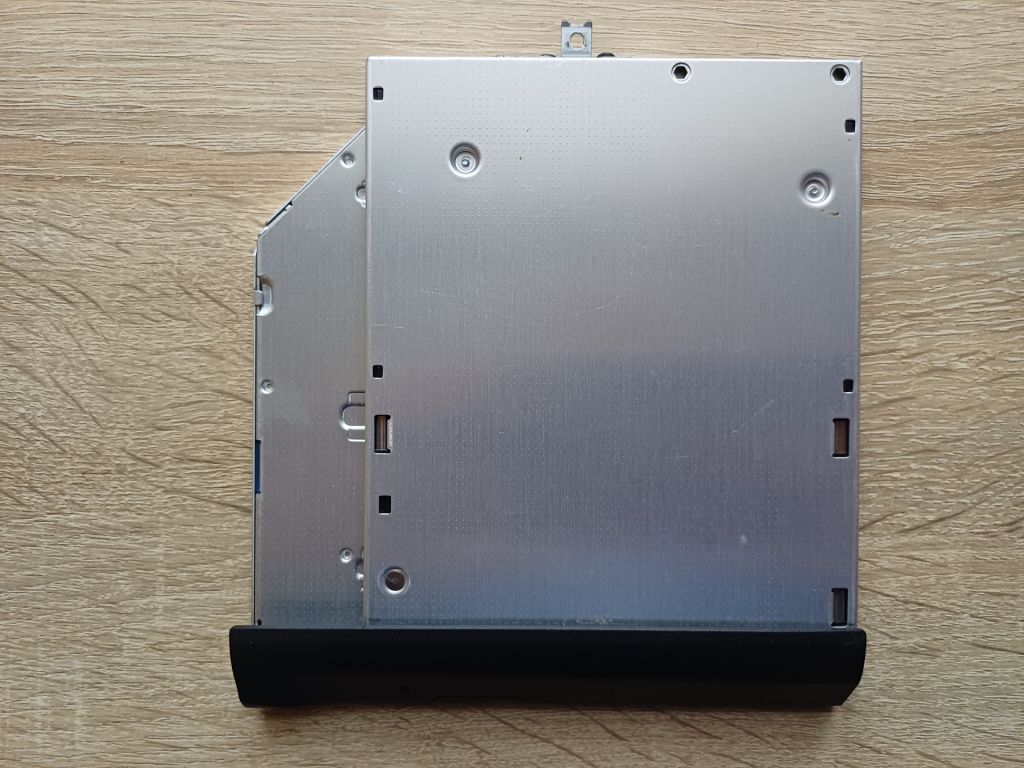 DVD ноутбука Lenovo IdeaPad Y570 - фото фото фото 4