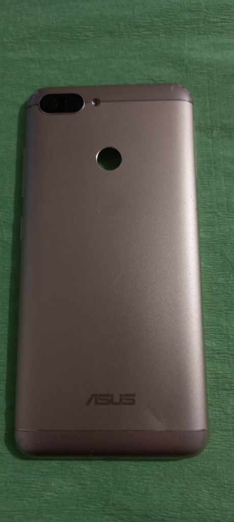 Задняя крышка Asus Zenfone Max Plus    ( M1 ) - фото фото фото 0