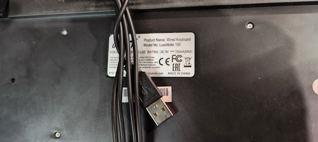 Брендовая клавиатура Genius LuxeMate 100 USB № 242404100 - фото фото фото 1