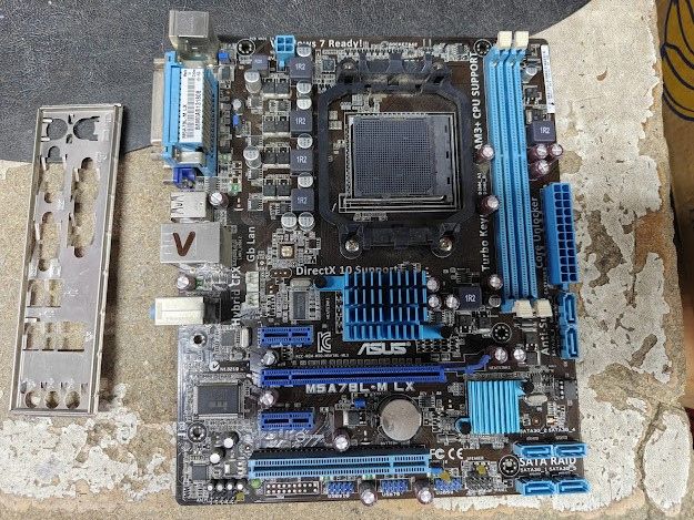 Мат. плата ASUS M5A78L-M LX SocketAM3+ AMD760G PCI-E+SVGA+GbLAN SATA RAID MicroATX 2DDR3 № 262407210 - фото фото фото 0