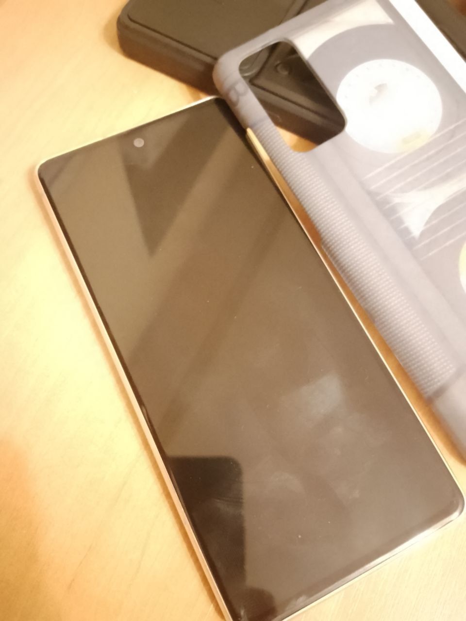 Продається телефон Samsung S20 FE у відмінному станi - фото фото фото 1