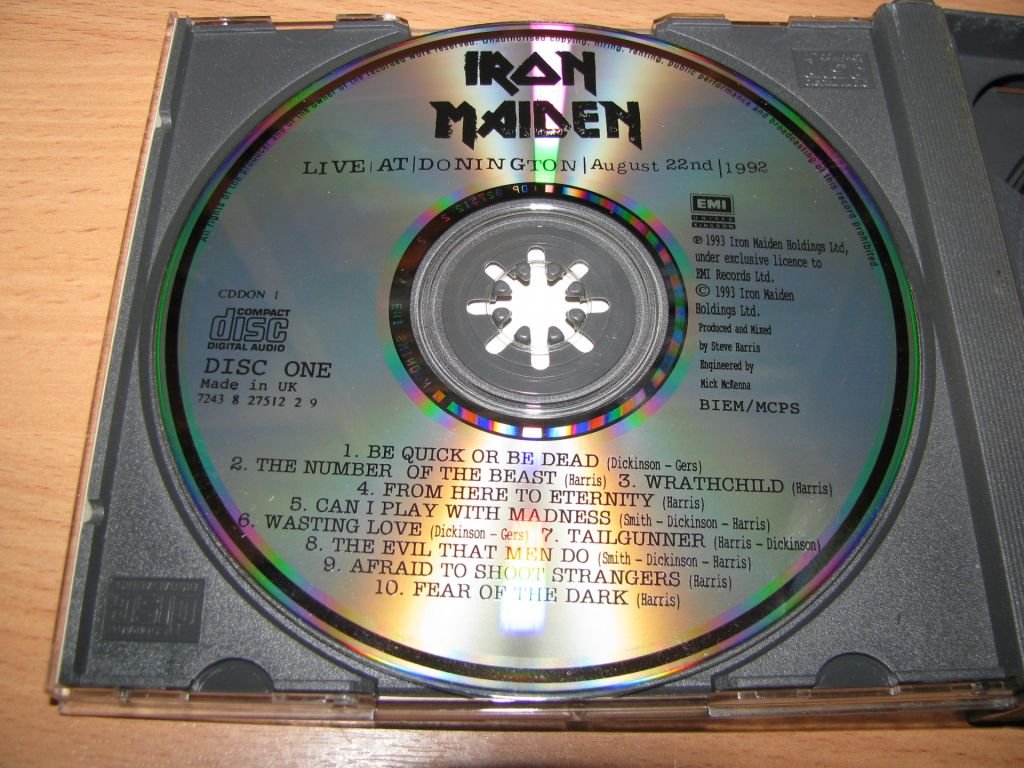 IRON MAIDEN - Live At Donington    (1993 EMI 2CD SET,1st press UK) - фото фото фото 3