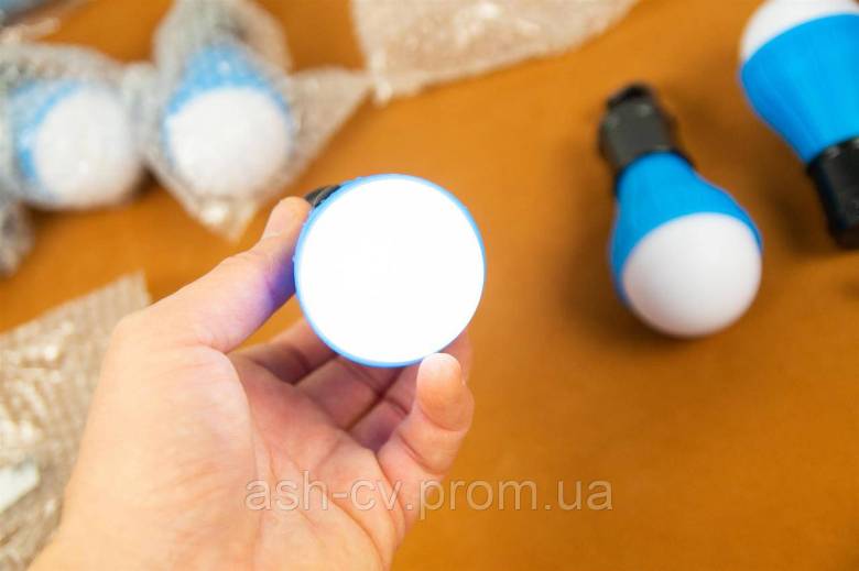 LED ліхтар у формі лампочки Camping Light Bulb Blue (3хAAA) - фото фото фото 7