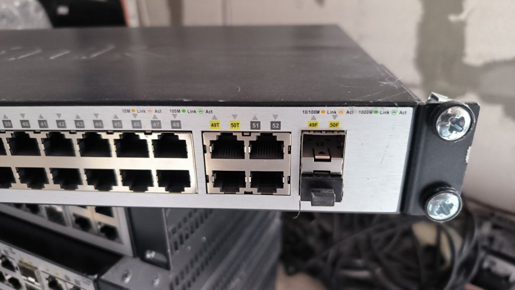 Комутатор D-Link DES-1210-52 48P WEB Smart Switch - фото фото фото 2