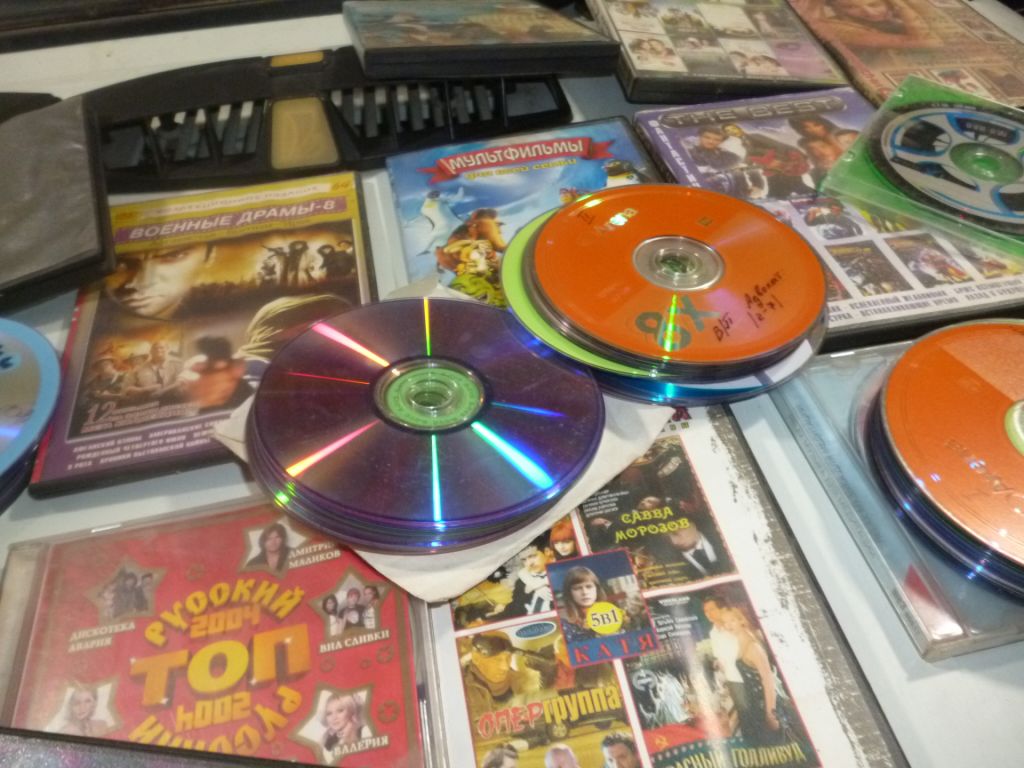 DVD диск с фильмами, сериалами и мультфильмами караоке и видео кассета - фото фото фото 2