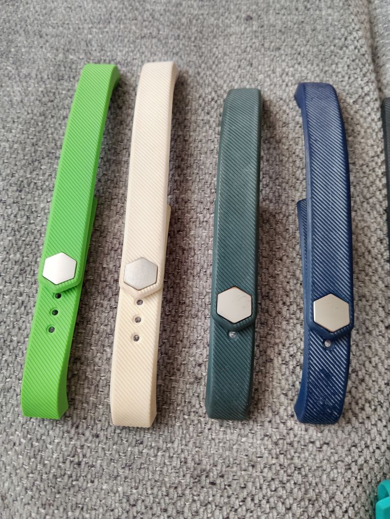 Фітнес-браслет Fitbit Alta HR + зміні ремешки - фото фото фото 7