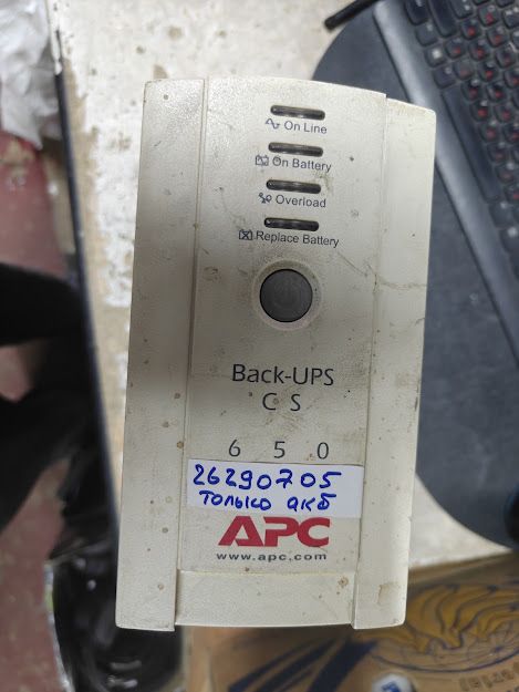 ИБП Бесперебойник UPS 650 VA / ВА APC Back-UPS CS BK650EI № 26290705 - фото фото фото 0