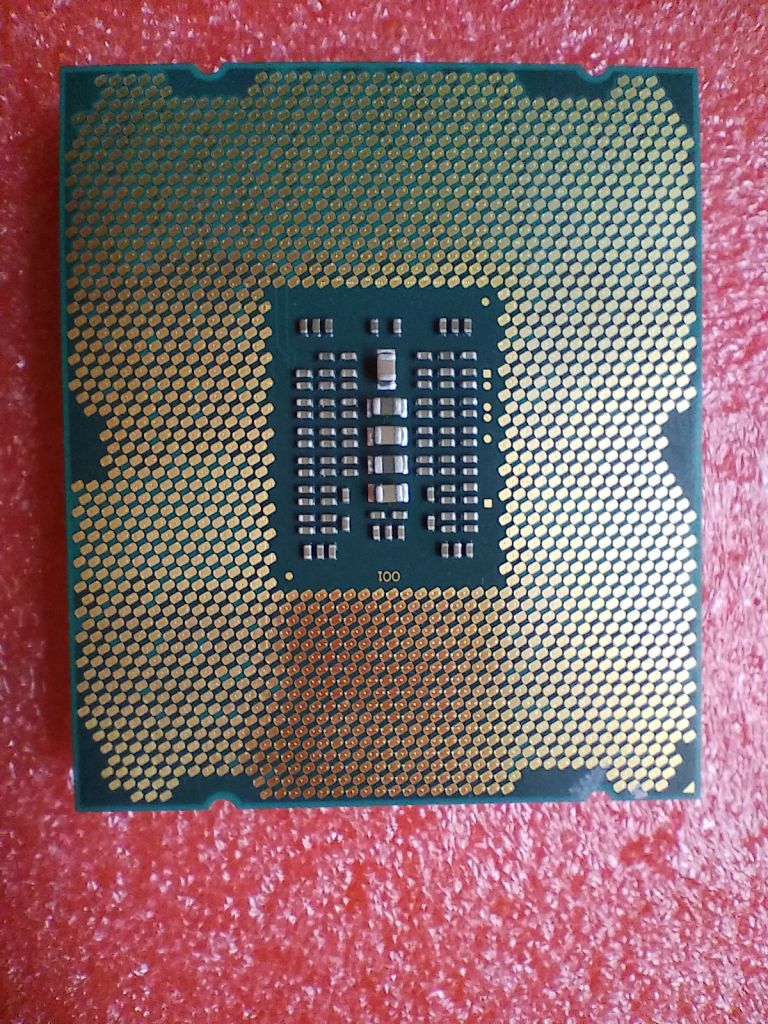 Продам Intel Xeon E5-2603 v2 1.80 GHz — серверний CPU в хорошому стані - фото фото фото 1