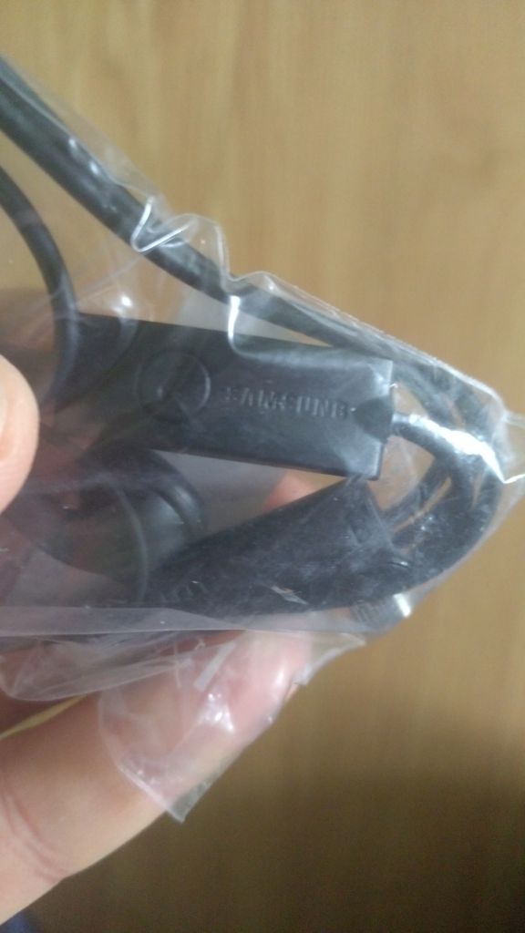 Продам оригинальные наушники Samsung EHS41UMAME    (GH59-07616A) в разьем micro-usb - фото фото фото 3