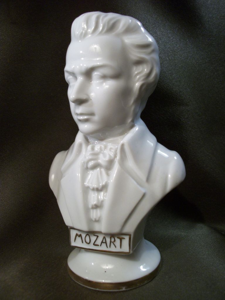 21ИН64 Бюст композитор Моцарт, MOZART, фарфор. Германия, ГДР - фото фото фото 1