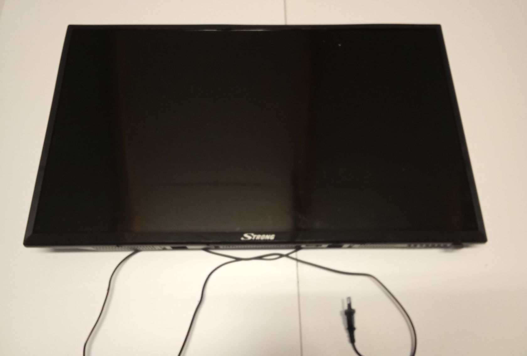 Телевізор STRONG LED TV 32 - фото фото фото 0