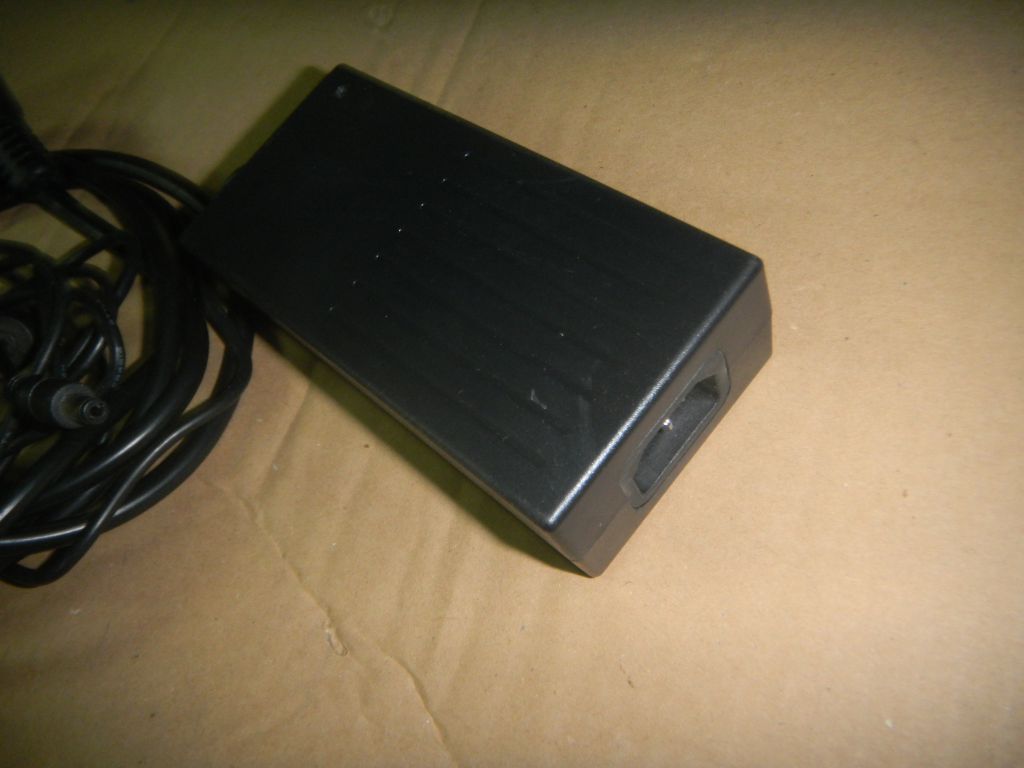 блок питания  Chi-AC-ADAPTER- для LCD-Monitor CH-1204 12в 4а - фото фото фото 3