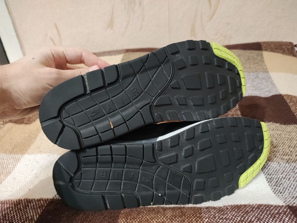 Кросівки Nike Air Max 1 Split Black Volt - фото фото фото 4