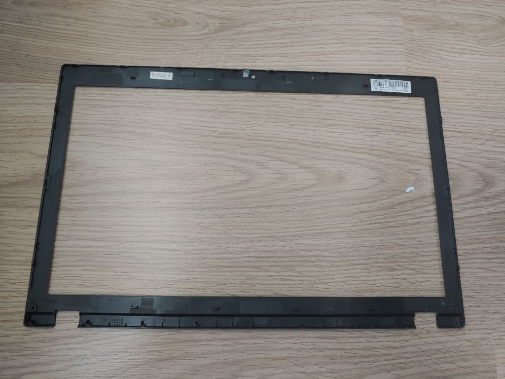 Lenovo L540 рамка дисплея - фото фото фото 2