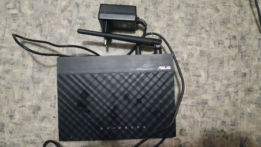 Роутер маршрутизатор Asus RT-N10 без блока питания - фото фото фото 0