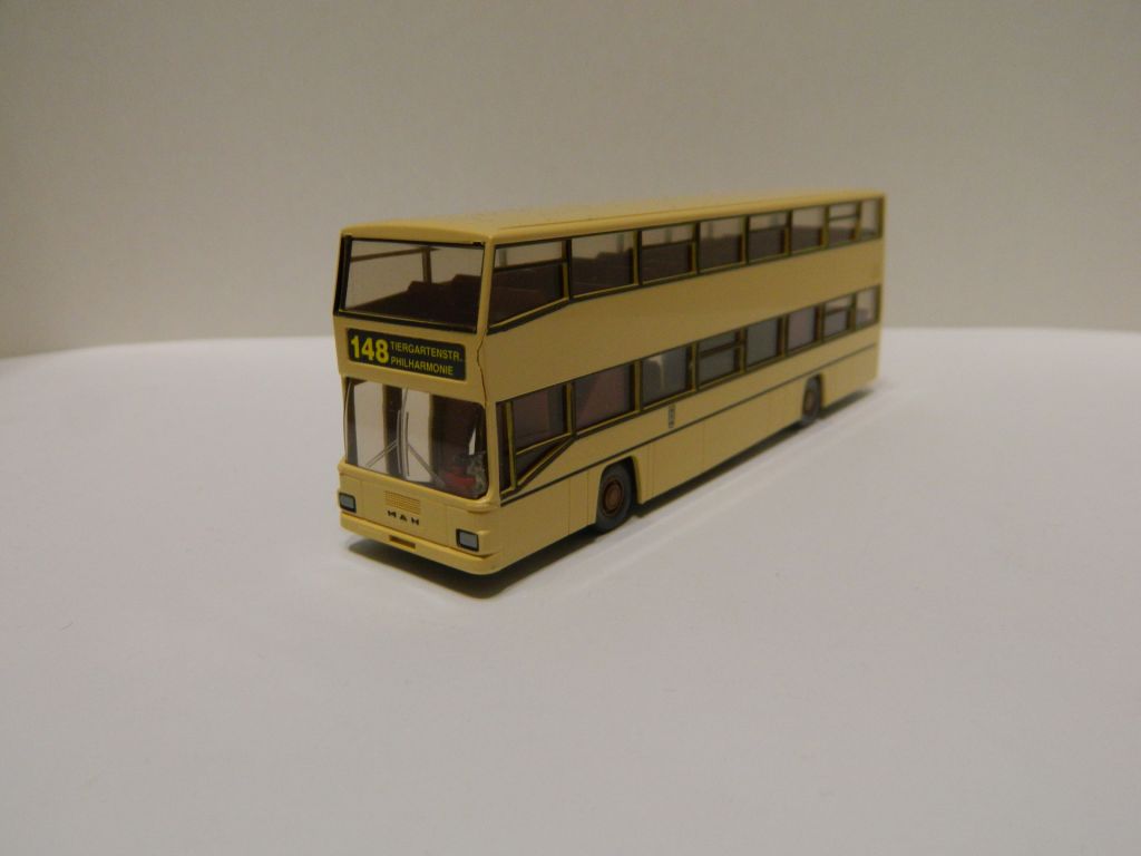 Автобус MAN D89. WIKING 1:87 H0  (31730). - фото фото фото 0