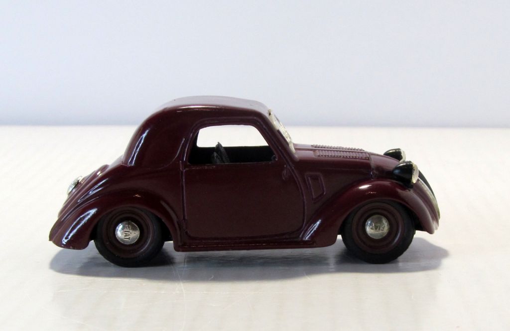 Simca 5, Brumm. Made in Italy 1:43. Сделано в Италии - фото фото фото 3