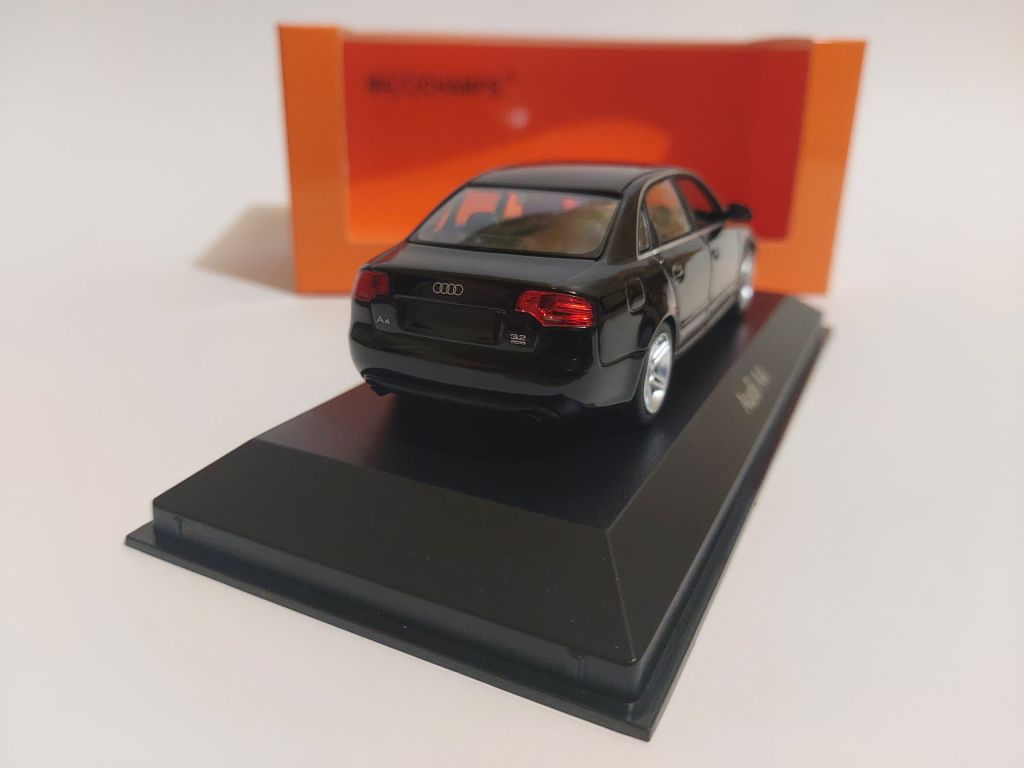 Maxichamps 1:43 Audi A4  (2004) black - фото фото фото 4