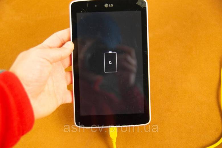 Планшет LG G Pad 7.0 V400 (тріснуте скло) - фото фото фото 1