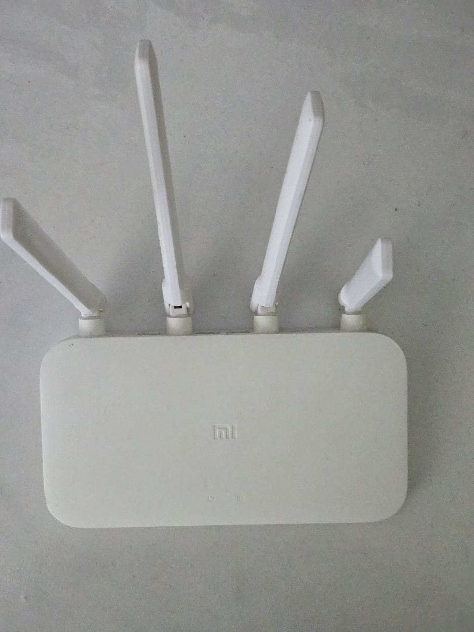 Маршрутизатор Xiaomi Mi Router 4C    (модель R4CM / DVB4231GL) Роутер - фото фото фото 0