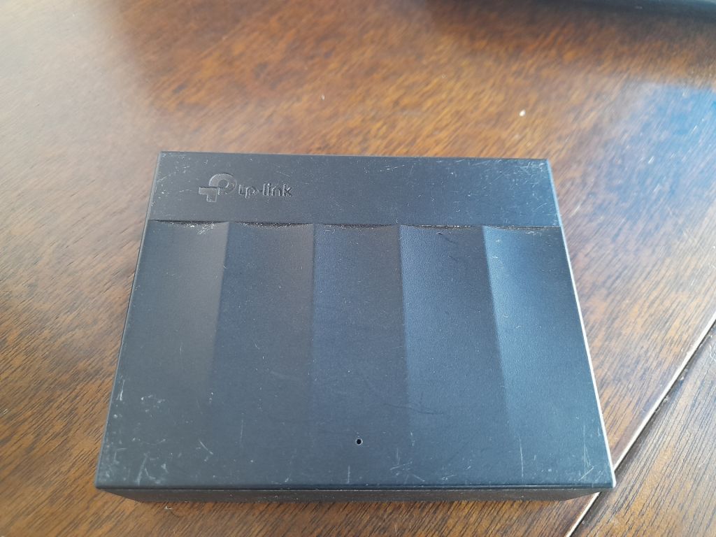 Комутатор TP-LINK LS1005G 5*1Gb/s - фото фото фото 0