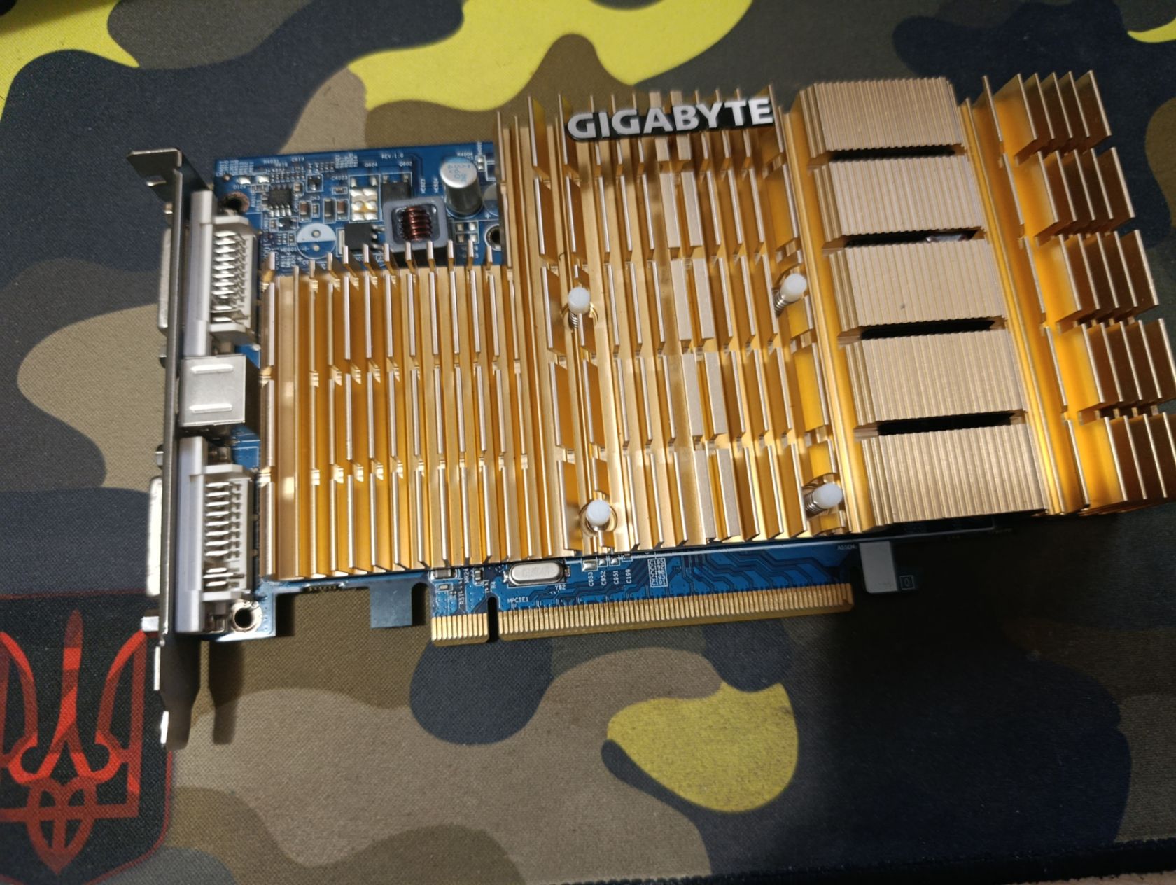 Видеокарта Gigabyte GV-RX165256D-RH 256 mb - фото фото фото 2