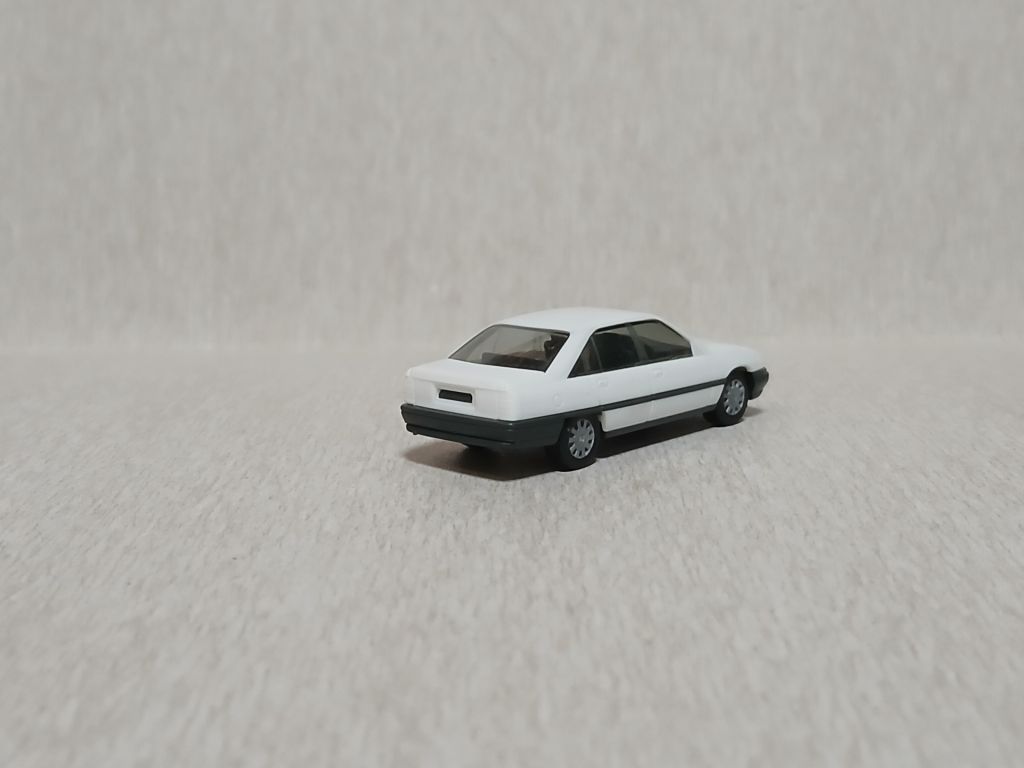 Автомобіль OPEL OMEGA GLS. HERPA 1:87 H0  (11818/3). - фото фото фото 1