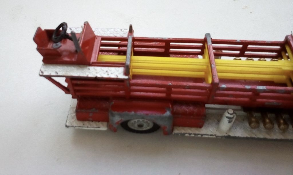CORGI TOYS N°1143 AERIAL RESCUE TRUCK "AMERICAN LAFRANCE" - фото фото фото 3