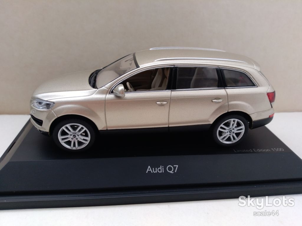 Audi Q7.Schuco.1/43 - фото фото фото 1