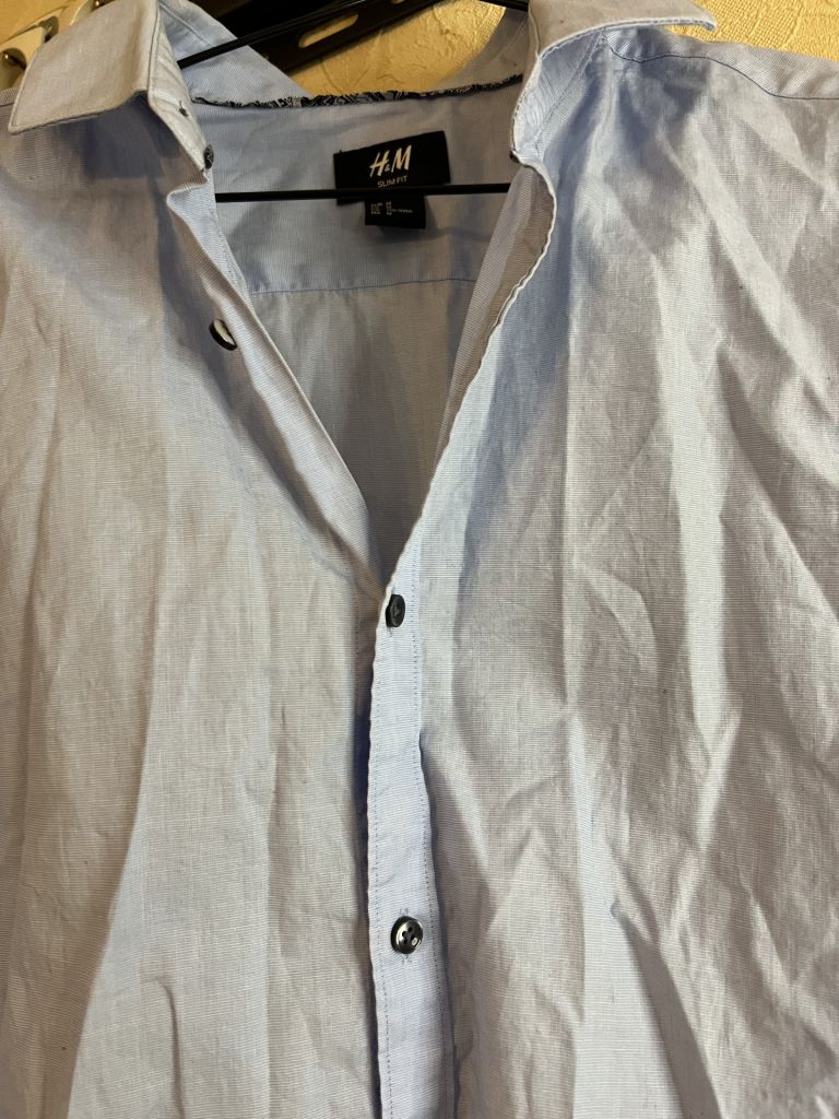 Рубашка H&amp;M. блакитного кольору чоловіча розмір М - фото фото фото 0