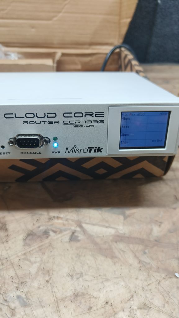 Лот Маршрутизатор MikroTik CCR1036-12G-4S - фото фото фото 1