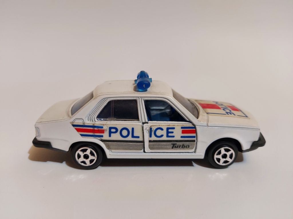 Norev 1:43 Renault 18 TL "Police" - фото фото фото 4