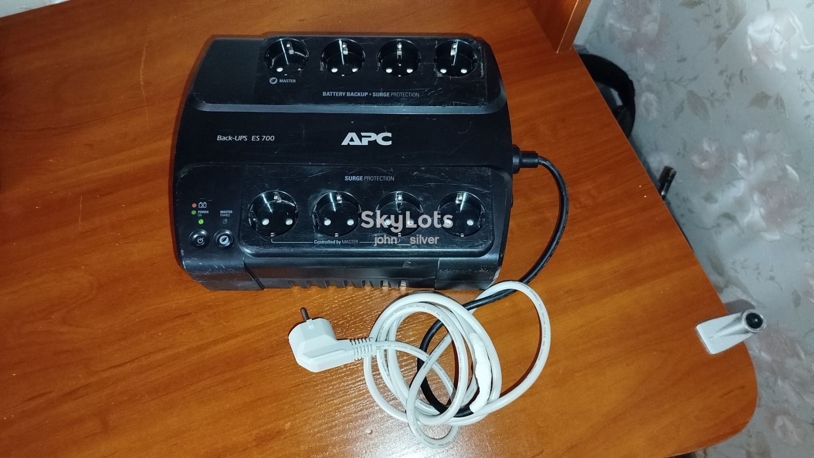 ИБП / ДБЖ APC Back-UPS ES 700    (BE700G-RS, 405W) - фото фото фото 0