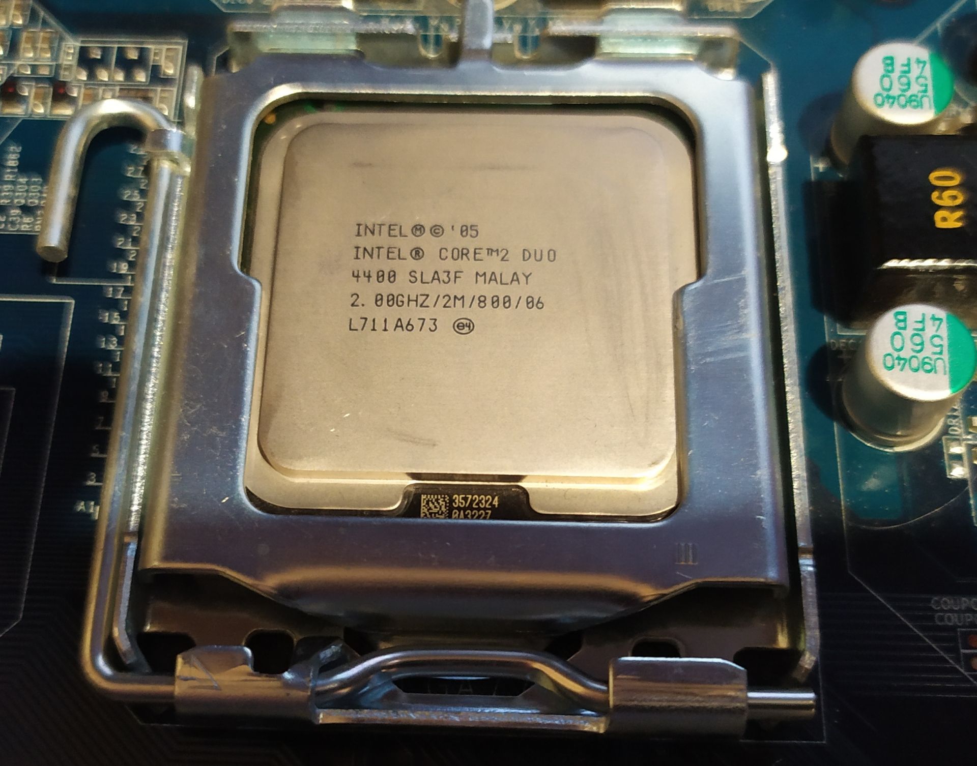 Комплект GIGABYTE GA-945GCM-S2 + Intel Core 2 Duo 4400 + RAM 4Gb - фото фото фото 0