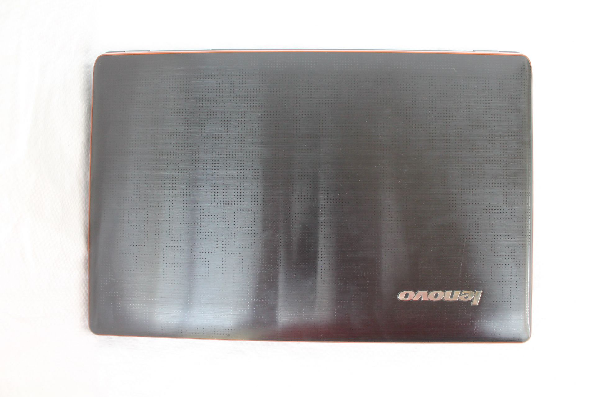 Ноутбук LENOVO Y570 - фото фото фото 3