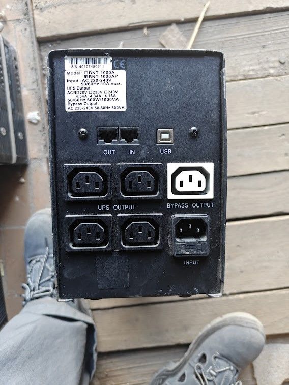 ИБП Бесперебойник UPS 1000 VA / ВА PowerCom BNT-1000AP № 261205103 - фото фото фото 1