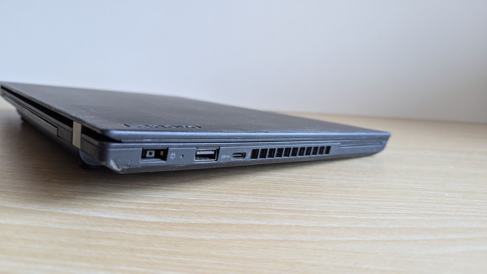 Ультрабук Lenovo ThinkPad T470 20HES0SC00 sn: PF10NRBH - фото фото фото 3