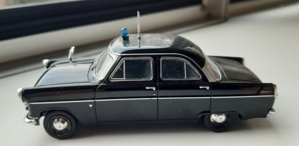 1/43 Модель авто FORD CONSUL. Kultowe Auta PRL. - фото фото фото 1