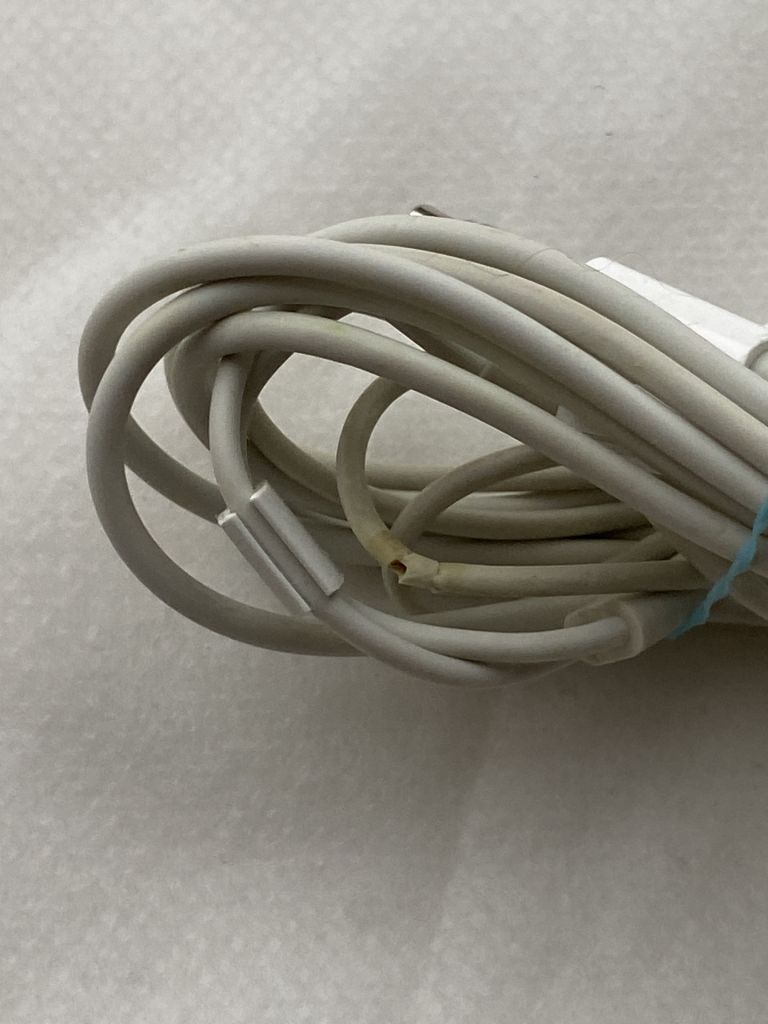 Apple EarPods 3.5 наушники для iphone 5/5S/5c/6/6S    ( дефект) - фото фото фото 1