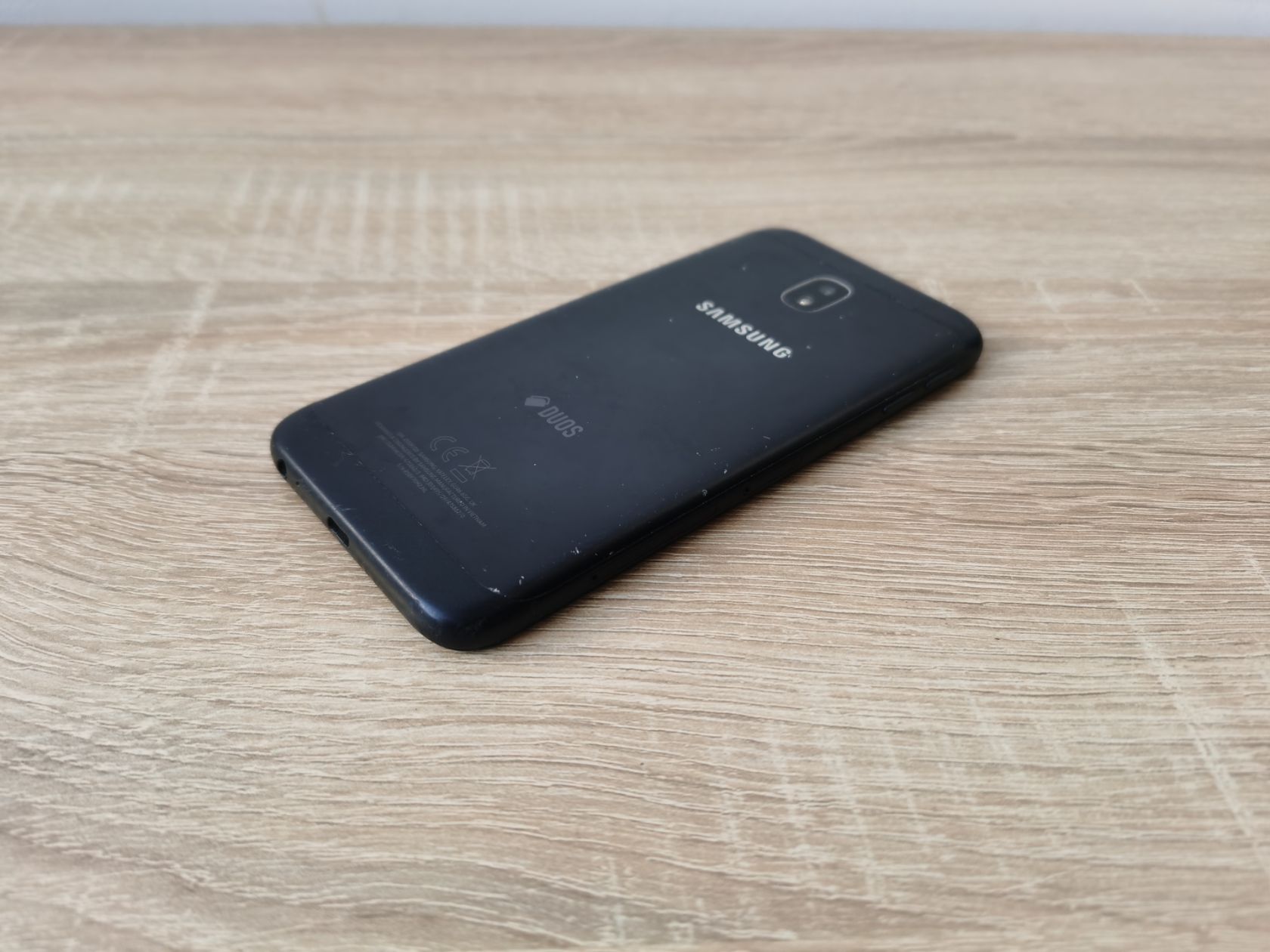 Samsung Galaxy J3 2017    (SM-J330F/DS) Black - Не робочий! - фото фото фото 3
