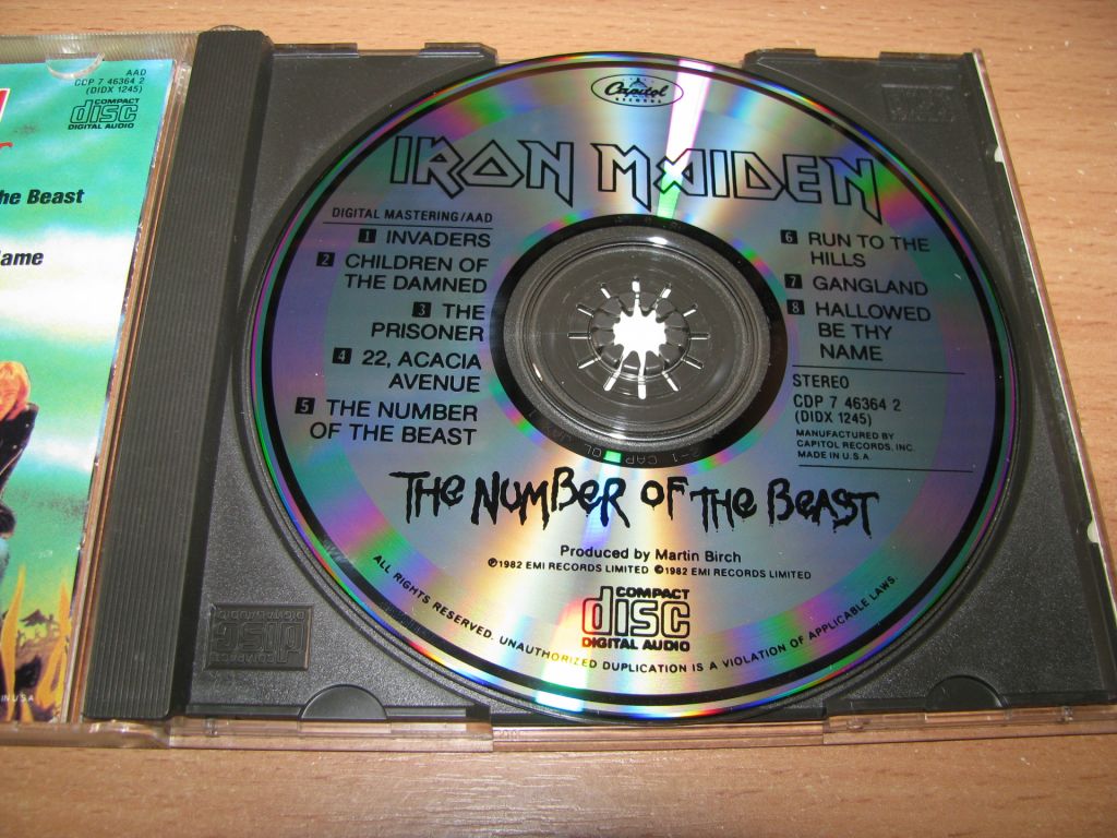 IRON MAIDEN - The Number Of The Beast  (1982 Capitol USA) - фото фото фото 2