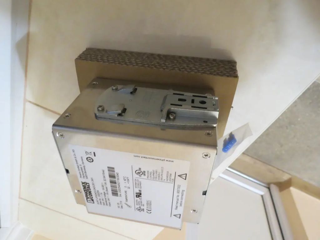 UPS ИБП Джерело безперебійного живлення UPS Phoenix Contact QUINT-UPS/24DC/24DC/5/1.3 AH - фото фото фото 6