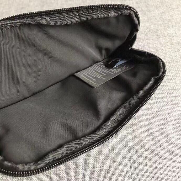 Міні-сумка Y-3 CH2 GFX Pouch Bag Yohji Yamamoto - фото фото фото 4