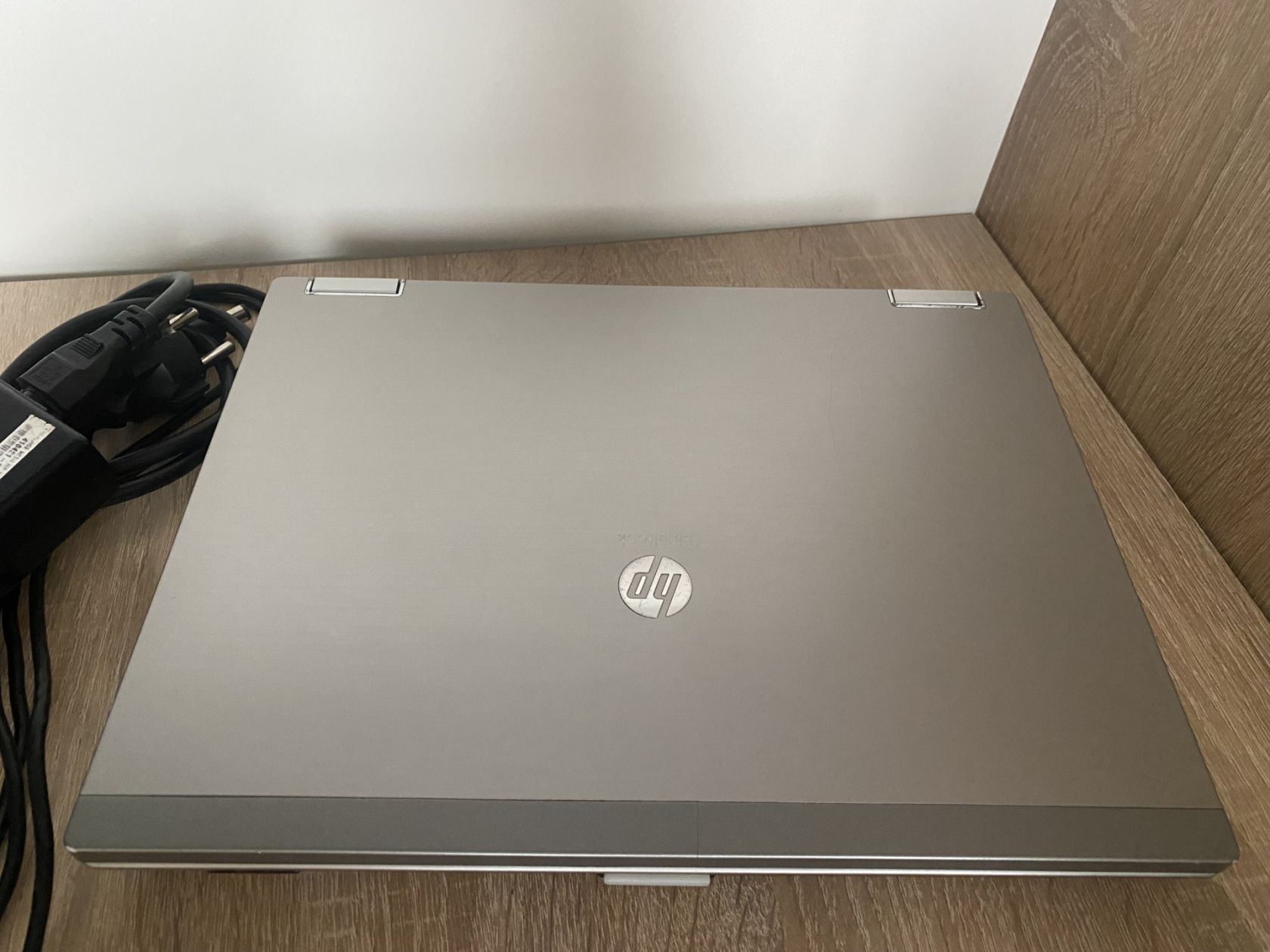 HP EliteBook Intel  (R) Core  (TM) 15 CPU M 540 - фото фото фото 0