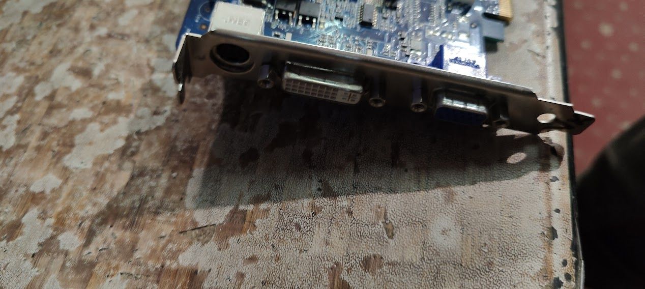 Видеокарта ASUS GeForce 7600 GS EN7600GSSILENT/HTD/512M/A 512MB PCI-E № K230611305 - фото фото фото 1